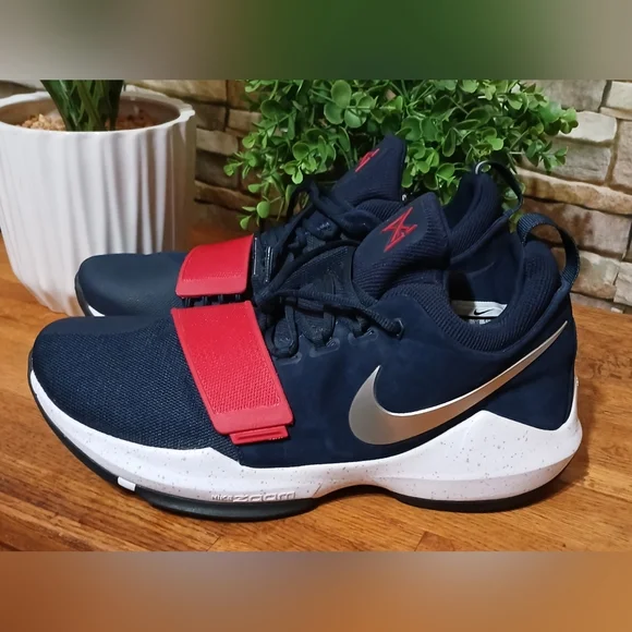 NIKE PG1 USA Athletic Sneakers Size 13 NEW - Picture 1 of 8